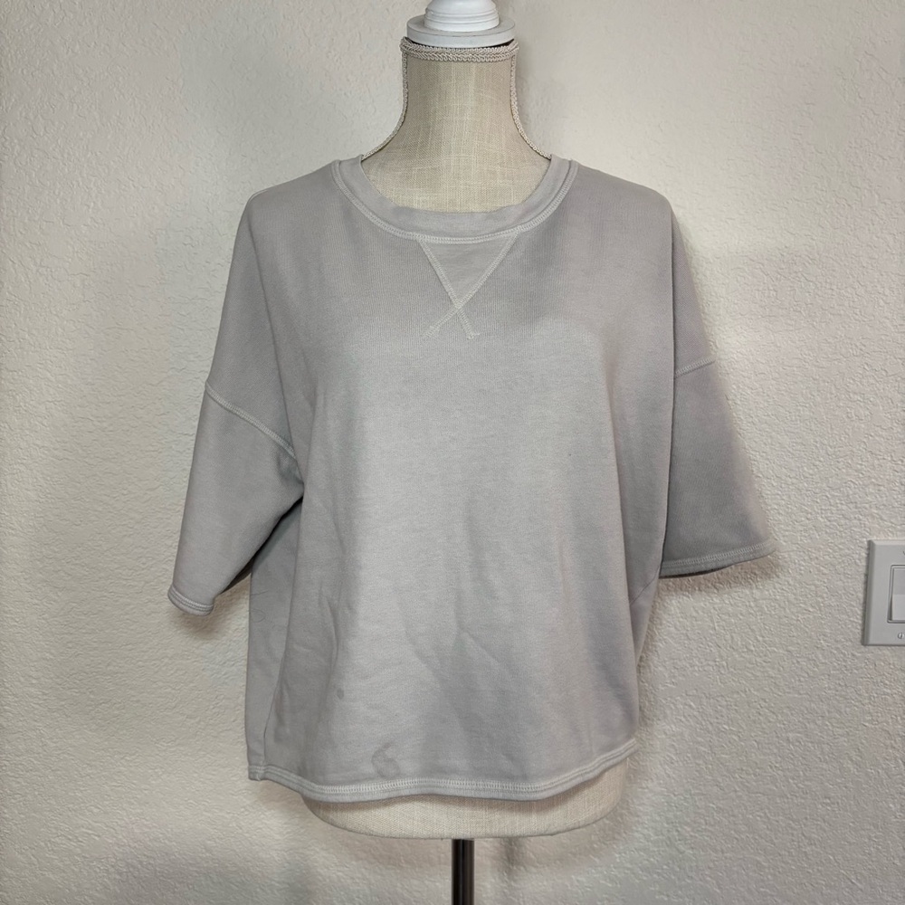 Light Gray Women's Sweatshirt Size M